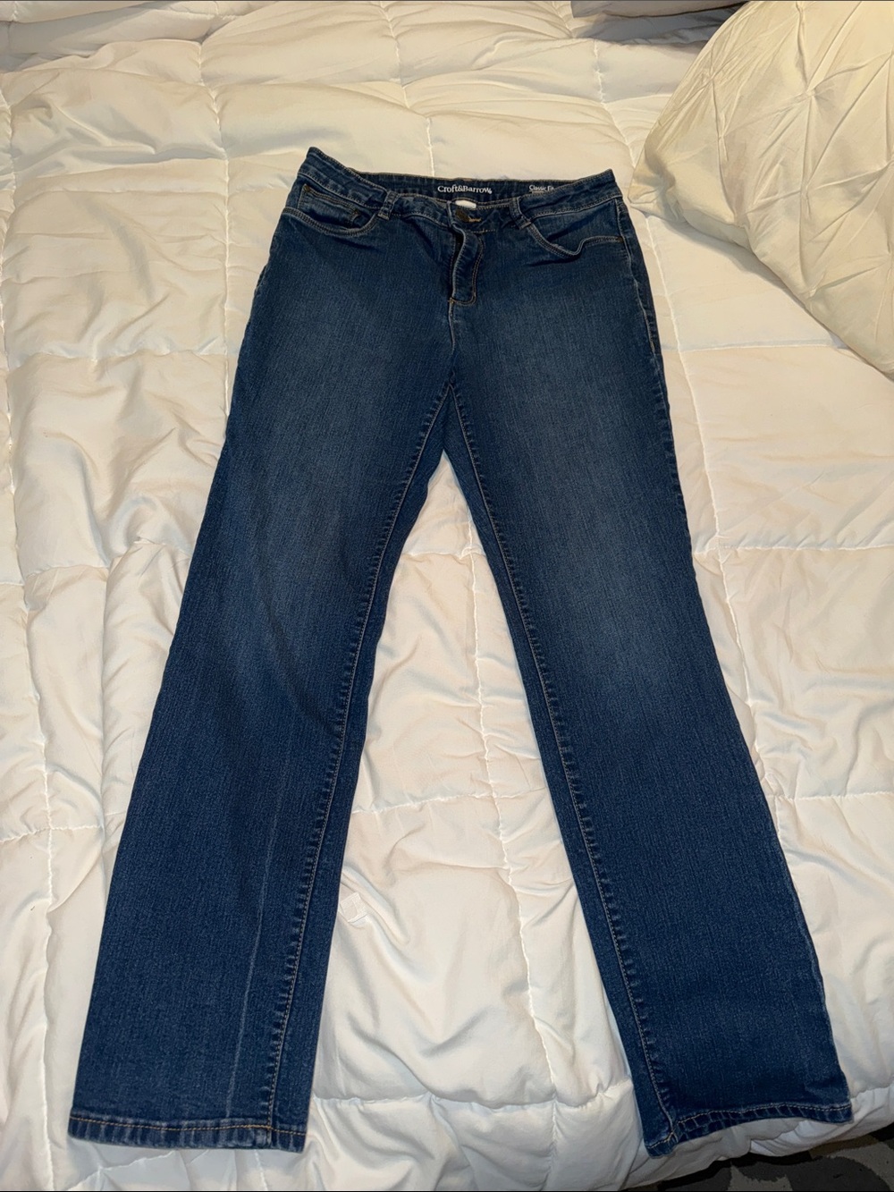 croft & barrow - size 10 - Classic Fit - straight leg Jeans